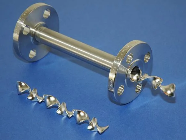 Flanged static mixer assembly